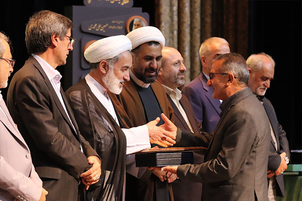 آیین تکریم بازنشستگان و مدیران اسبق کمیته امداد استان اردبیل برگزار شد
