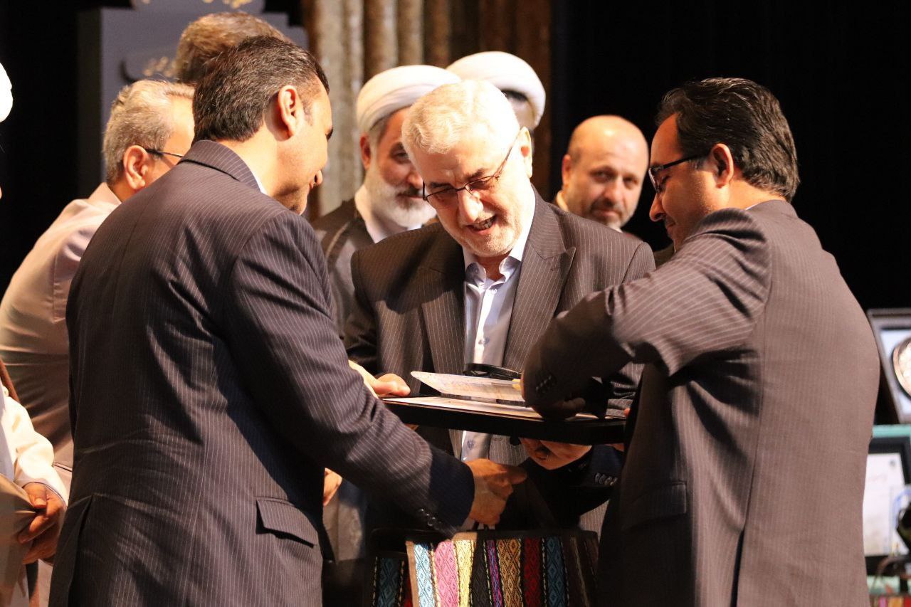 آیین تکریم بازنشستگان و مدیران اسبق کمیته امداد استان اردبیل برگزار شد
