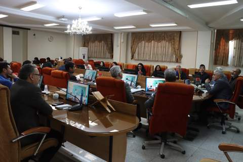 نشست خبری مدیرکل کمیته امداد استان اصفهان با اصحاب رسانه و مطبوعات  1404/06/17