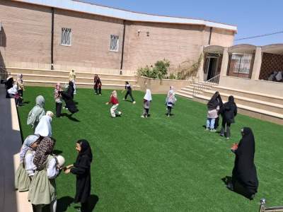 اوقات فراغت ۴۰۰ دانش‌آموز در کانون شهید کرابی سبزوار با فعالیت‌های آموزشی، هنری و ورزشی غنی شد