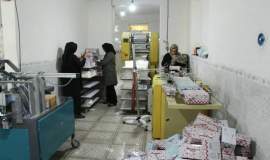 جلیل رزم‌آرا؛ کارآفرینی با تسهیلات اشتغال کمیته امداد در کارگاه دستمال کاغذی